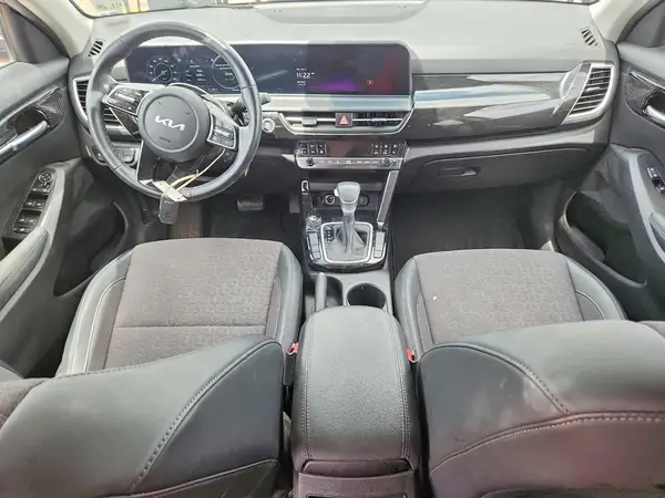 KNDEU2AA6R7582056 2024 KIA SELTOS - Image 8