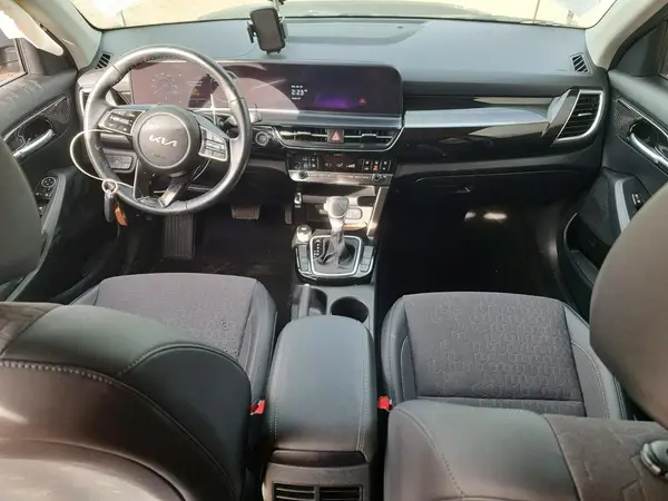 KNDEU2AA6R7609482 2024 KIA SELTOS - Image 8