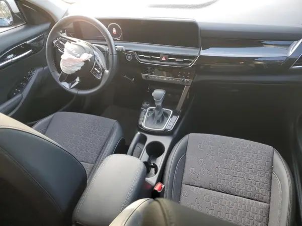 KNDEU2AA6R7624743 2024 KIA SELTOS - Image 8