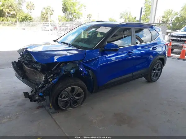 KNDEU2AA6R7640098 2024 KIA SELTOS - Image 2