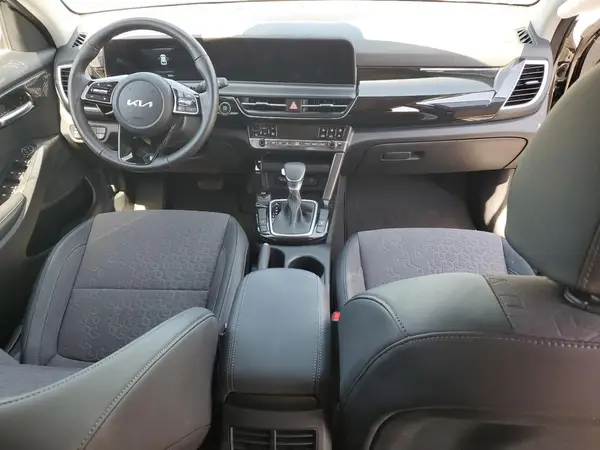 KNDEU2AA6S7717106 2025 KIA SELTOS - Image 8
