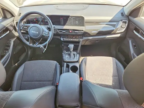 KNDEU2AA6S7724203 2025 KIA SELTOS - Image 8