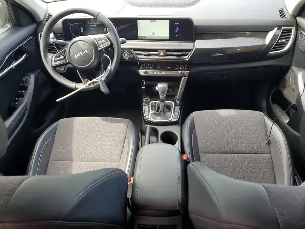 KNDEU2AA6S7790637 2025 KIA SELTOS - Image 8
