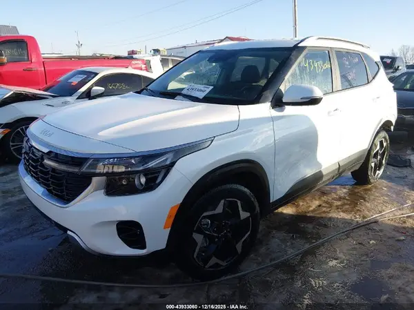 KNDEU2AA6S7795806 2025 KIA SELTOS - Image 2