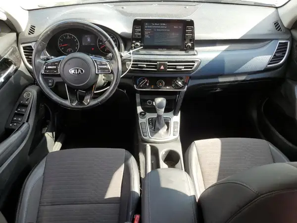 KNDEU2AA7M7077278 2021 KIA SELTOS - Image 8