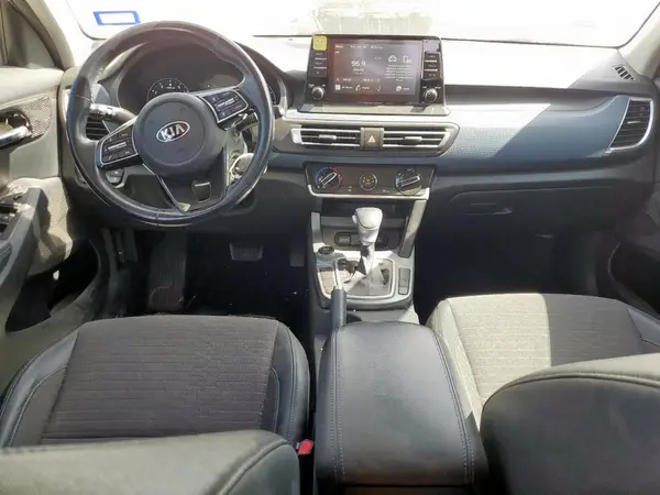 KNDEU2AA7M7081654 2021 KIA SELTOS - Image 8