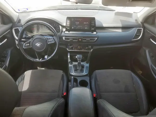 KNDEU2AA7M7100784 2021 KIA SELTOS - Image 8