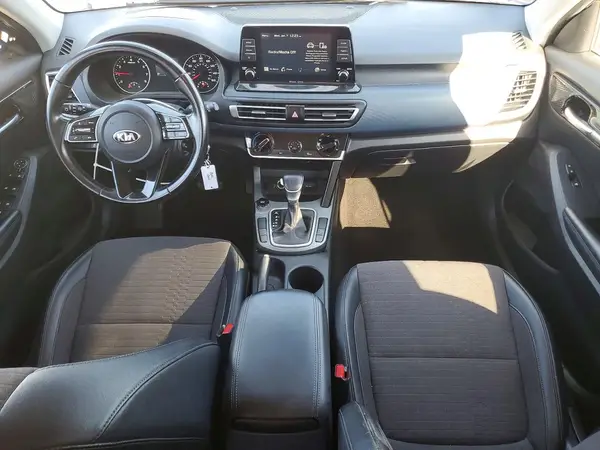 KNDEU2AA7M7108660 2021 KIA SELTOS - Image 8