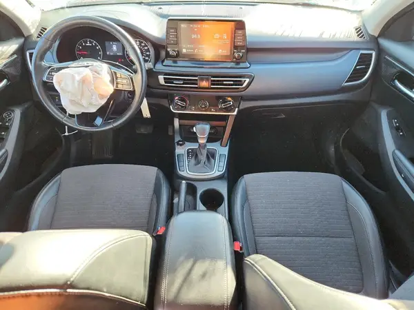 KNDEU2AA7M7110330 2021 KIA SELTOS - Image 8