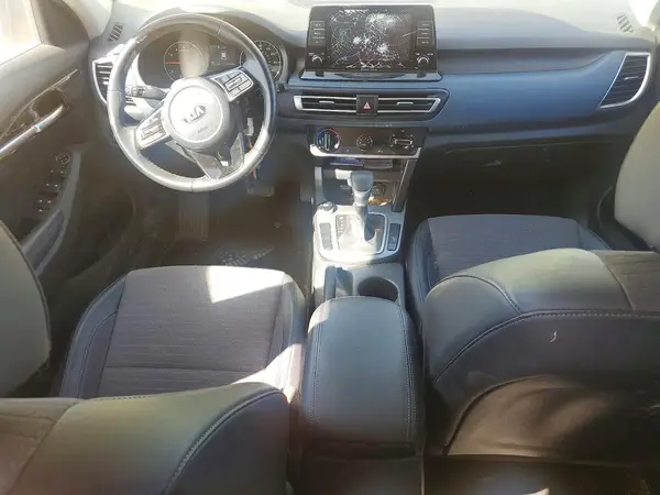 KNDEU2AA7M7114555 2021 KIA SELTOS - Image 8