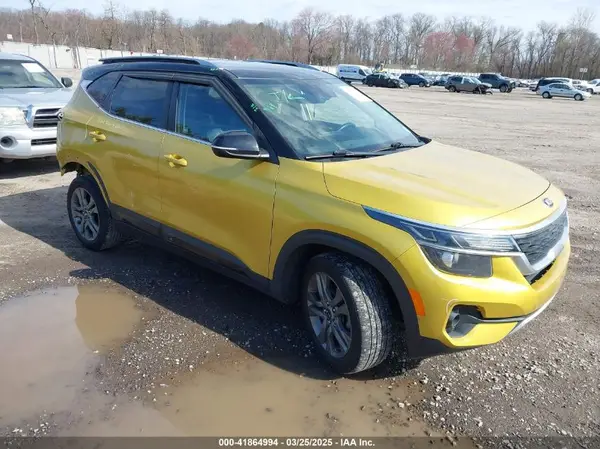 KNDEU2AA7M7123952 2021 KIA SELTOS - Image 1