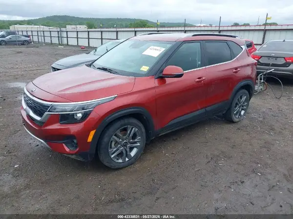 KNDEU2AA7M7192060 2021 KIA SELTOS - Image 2
