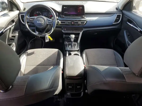 KNDEU2AA7N7242859 2022 KIA SELTOS - Image 8