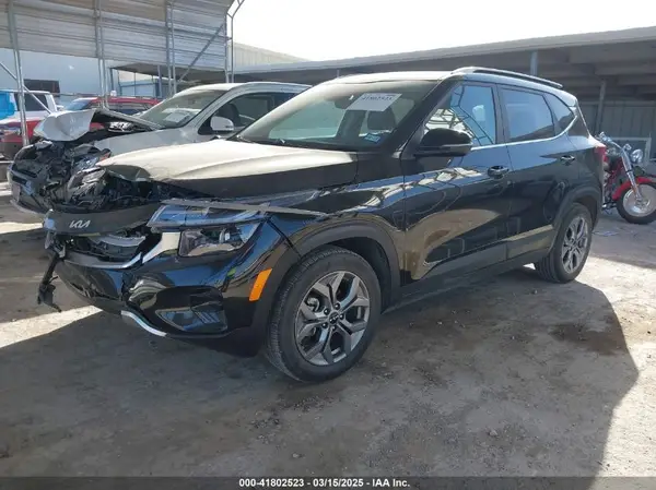 KNDEU2AA7R7502828 2024 KIA SELTOS - Image 2