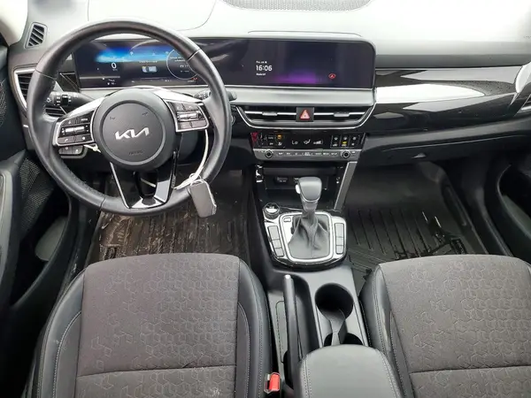 KNDEU2AA7R7618658 2024 KIA SELTOS - Image 8