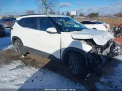 KNDEU2AA7R7638201 2024 KIA SELTOS