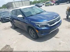 KNDEU2AA8M7057640 2021 KIA SELTOS