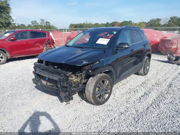 KNDEU2AA8M7081596 2021 KIA SELTOS - Image 2