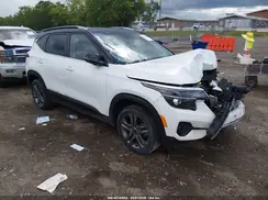 KNDEU2AA8M7119330 2021 KIA SELTOS