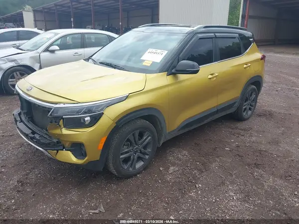 KNDEU2AA8M7143630 2021 KIA SELTOS - Image 2
