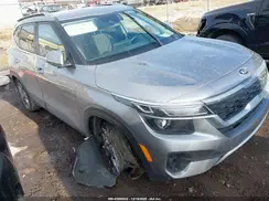 KNDEU2AA8M7149833 2021 KIA SELTOS