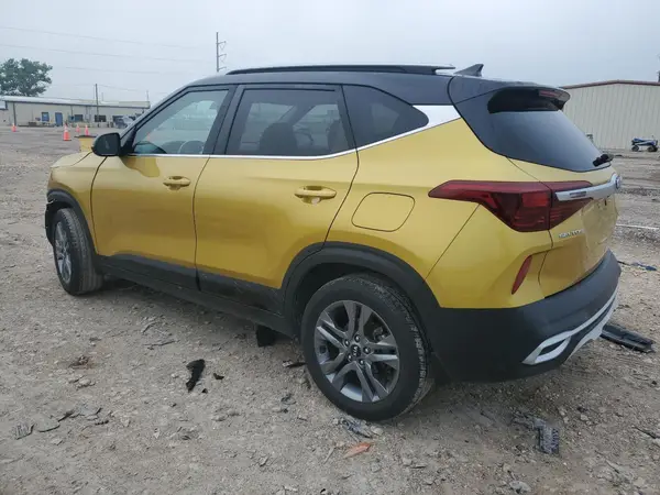 KNDEU2AA8M7151033 2021 KIA SELTOS - Image 2