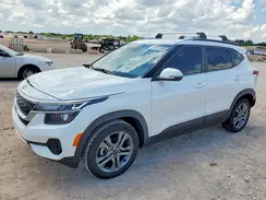 KNDEU2AA8M7216172 2021 KIA SELTOS