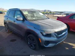 KNDEU2AA8M7219668 2021 KIA SELTOS