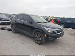 KNDEU2AA8M7229696 2021 KIA SELTOS