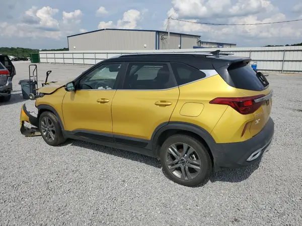 KNDEU2AA8N7241655 2022 KIA SELTOS - Image 2
