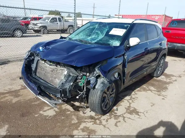 KNDEU2AA8N7261453 2022 KIA SELTOS - Image 2