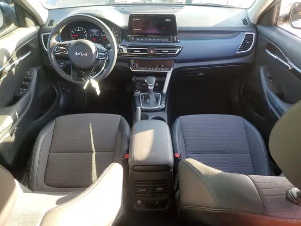 KNDEU2AA8N7270461 2022 KIA SELTOS - Image 8