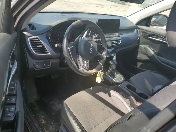 KNDEU2AA8N7298583 2022 KIA SELTOS - Image 8