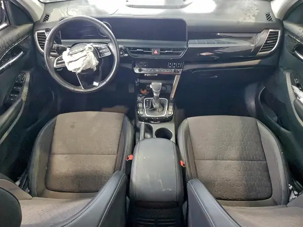 KNDEU2AA8R7493377 2024 KIA SELTOS - Image 8