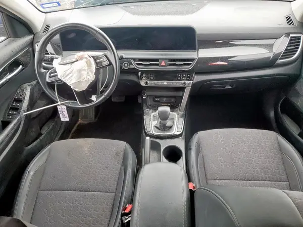 KNDEU2AA8R7498028 2024 KIA SELTOS - Image 8