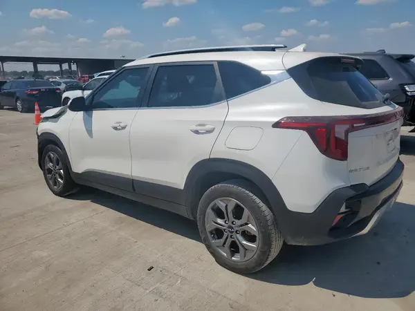 KNDEU2AA8R7541279 2024 KIA SELTOS - Image 2