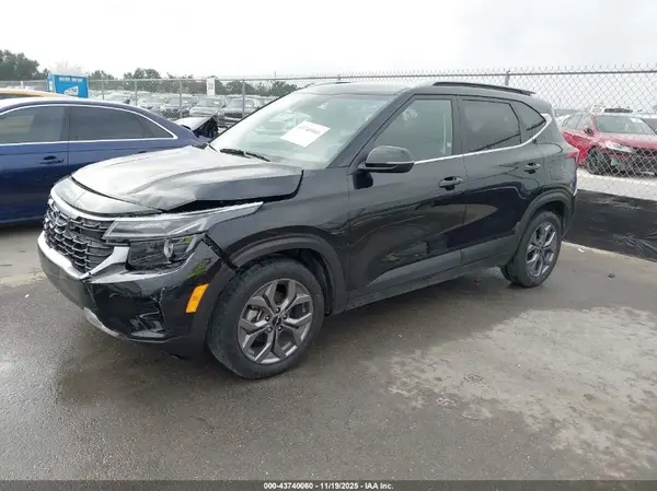 KNDEU2AA8R7595004 2024 KIA SELTOS - Image 2