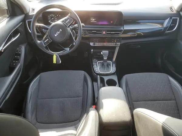 KNDEU2AA8R7666864 2024 KIA SELTOS - Image 8