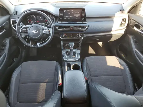 KNDEU2AA9M7050762 2021 KIA SELTOS - Image 8