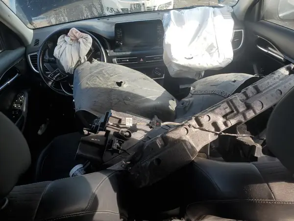 KNDEU2AA9M7056528 2021 KIA SELTOS - Image 8