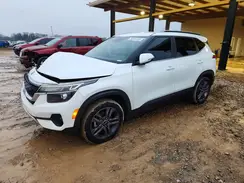 KNDEU2AA9M7102861 2021 KIA SELTOS