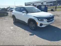 KNDEU2AA9M7105453 2021 KIA SELTOS