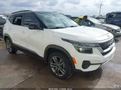 KNDEU2AA9M7115142 2021 KIA SELTOS