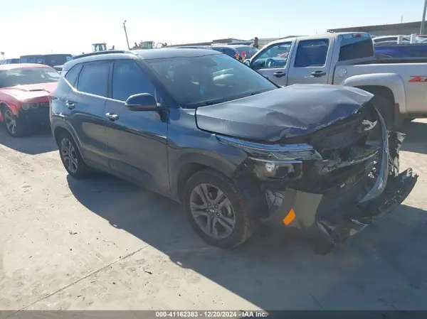 KNDEU2AA9M7115724 2021 KIA SELTOS - Image 1