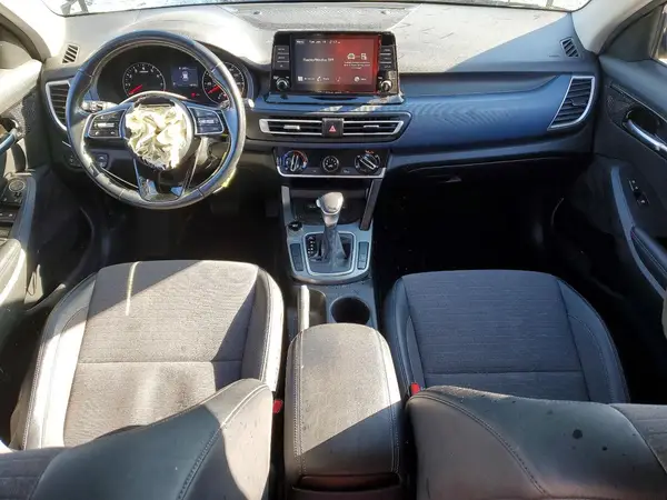 KNDEU2AA9M7203804 2021 KIA SELTOS - Image 8