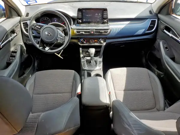 KNDEU2AA9M7218187 2021 KIA SELTOS - Image 8