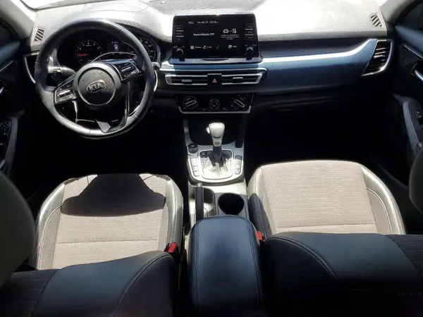 KNDEU2AA9M7223275 2021 KIA SELTOS - Image 8