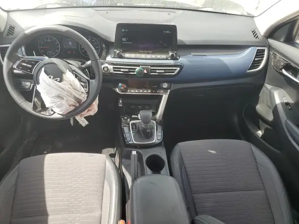 KNDEU2AA9N7241843 2022 KIA SELTOS - Image 8