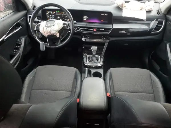 KNDEU2AA9R7506055 2024 KIA SELTOS - Image 8