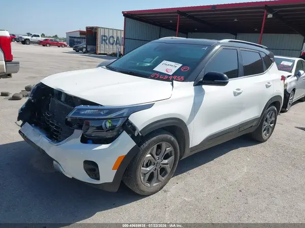 KNDEU2AA9R7552761 2024 KIA SELTOS - Image 2